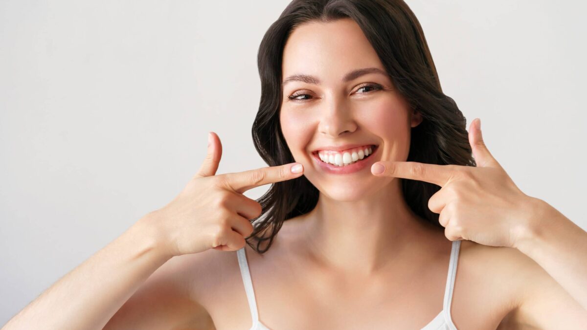 Achieving a Youthful Appearance with Cosmetic Dentistry