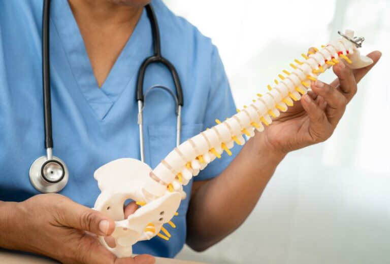 The Advantages of Robotic Spine Surgery Over Traditional Methods