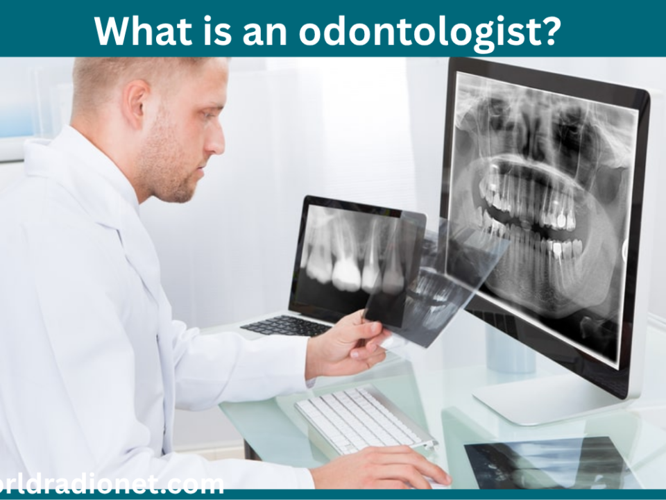 what is an odontologist​